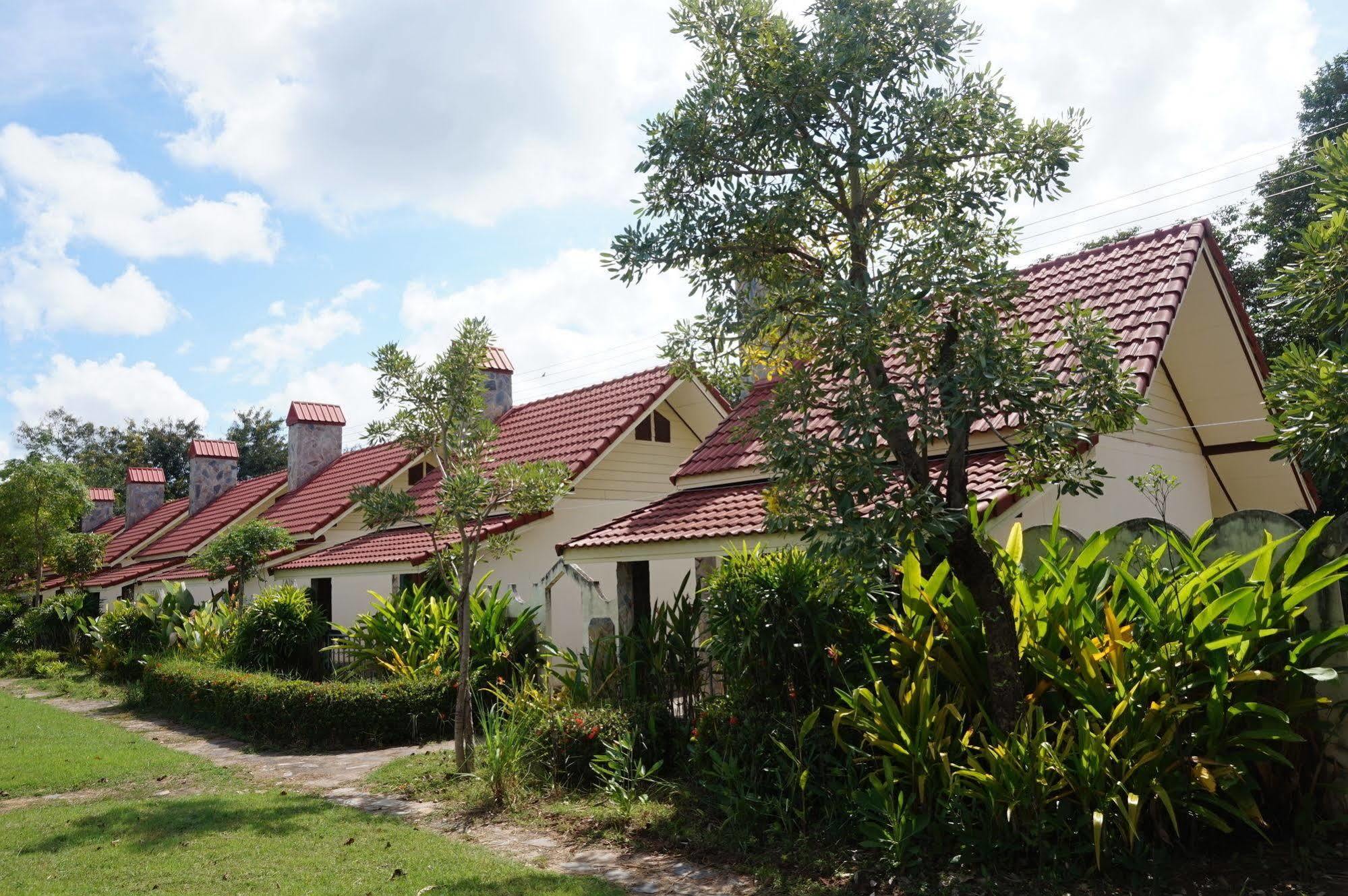 קלסין Ratchapreuk Resort מראה חיצוני תמונה