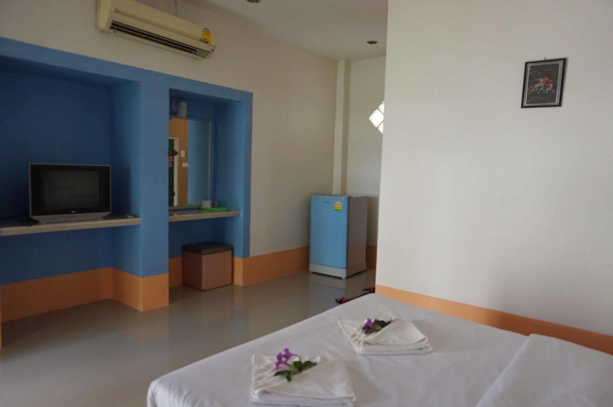קלסין Ratchapreuk Resort מראה חיצוני תמונה